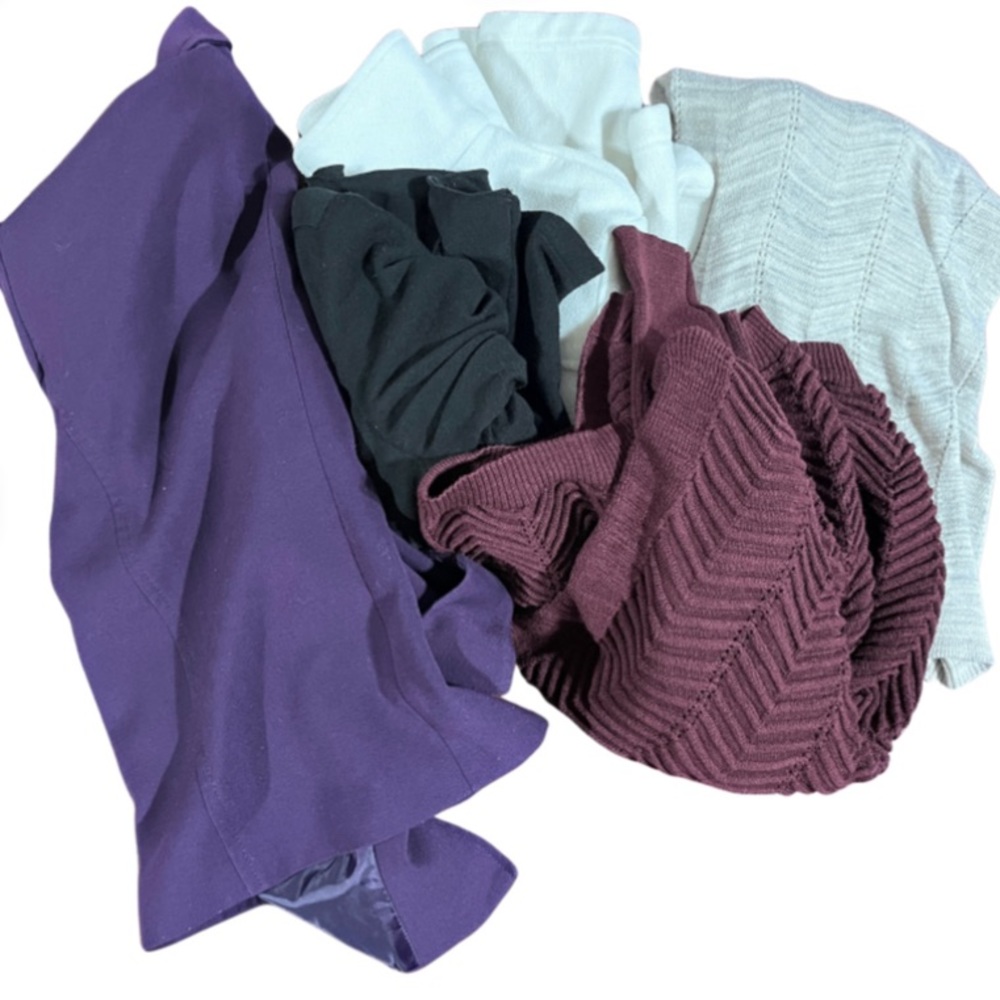 5lbs of Size Large Women Clothes - Keep what you want and reposh the rest!